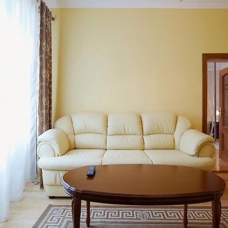 Myaparts B7 Apartment Лвив Екстериор снимка